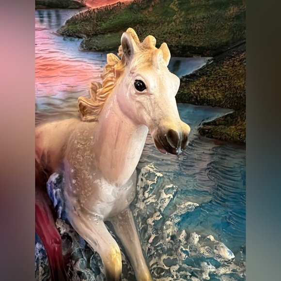 HORSE FIGURINE SCULPTURE vintage statue decor collectible resin plate stand / 3D - Picture 10 of 17